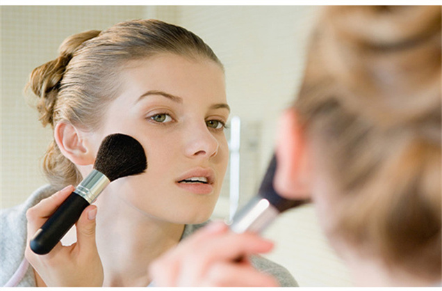 15 simple at praktikal na makeup tips